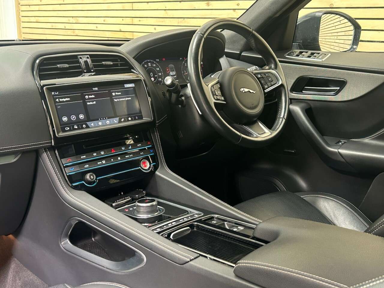 2020 JAGUAR F-PACE 2020 JAGUAR F-PACE
