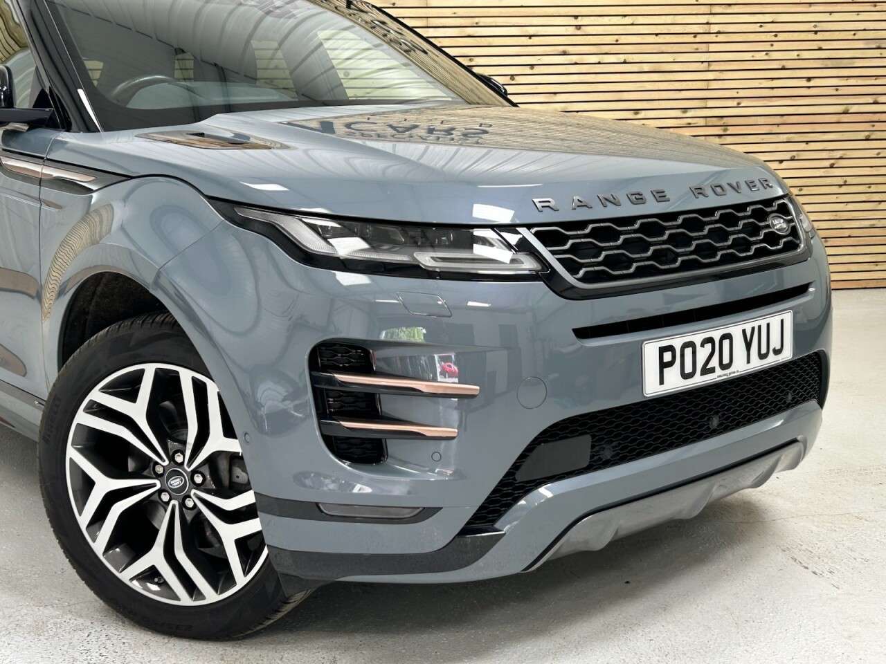 2020 LAND ROVER RANGE ROVER EVOQUE 2020 LAND ROVER RANGE ROVER EVOQUE
