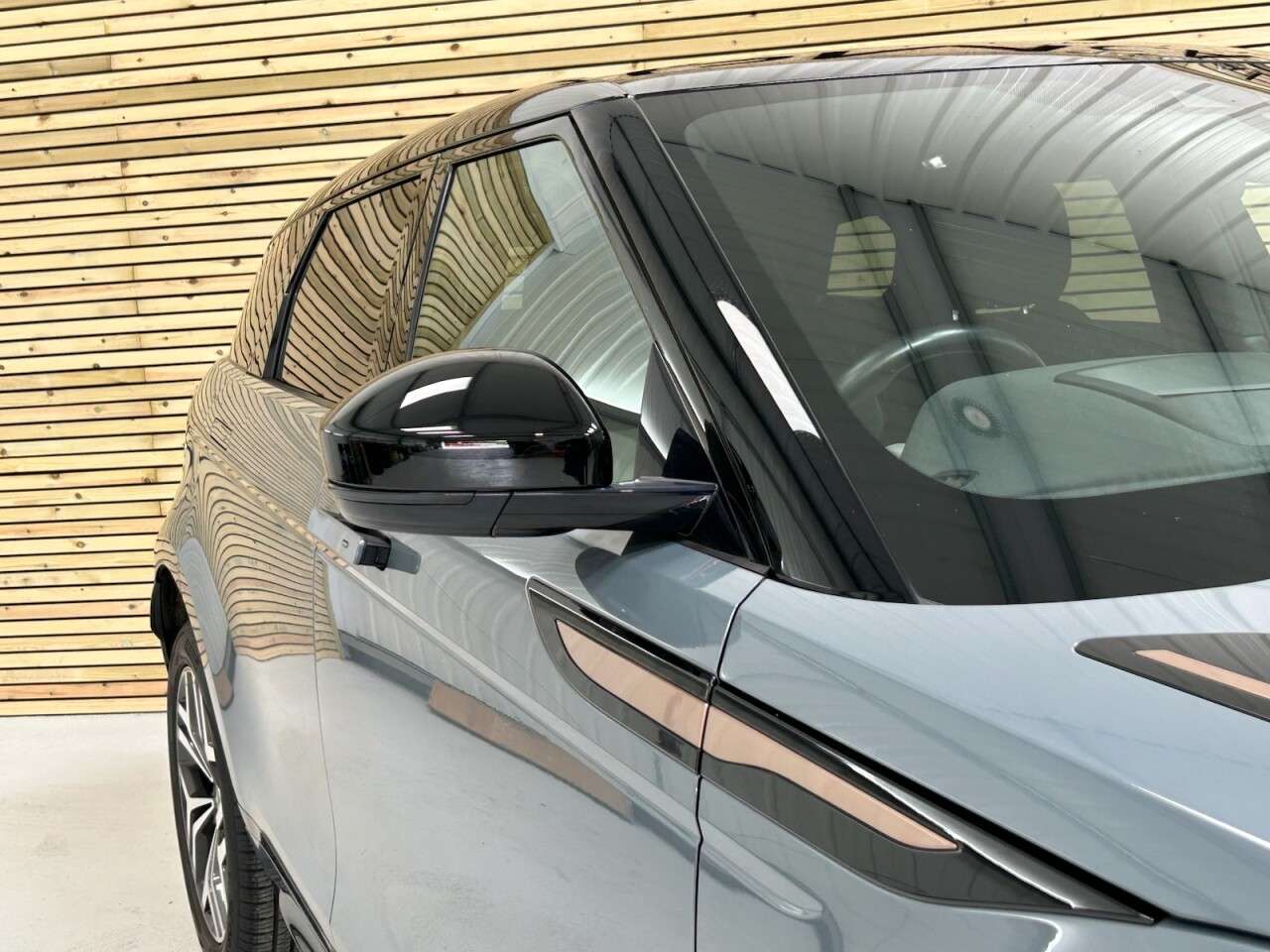 2020 LAND ROVER RANGE ROVER EVOQUE 2020 LAND ROVER RANGE ROVER EVOQUE