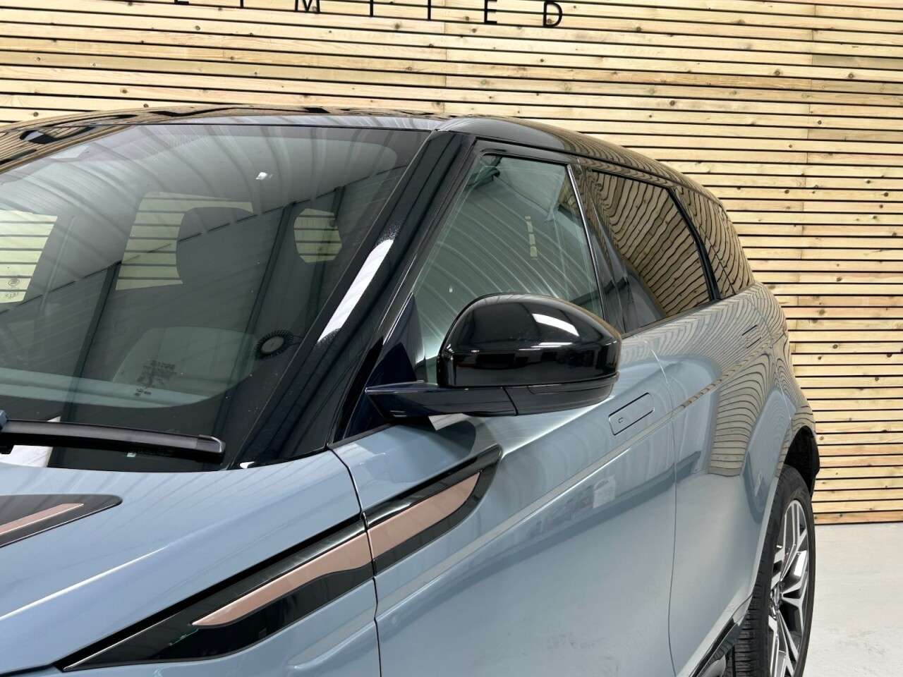 2020 LAND ROVER RANGE ROVER EVOQUE 2020 LAND ROVER RANGE ROVER EVOQUE