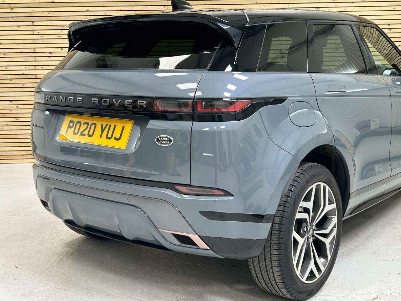 2020 LAND ROVER RANGE ROVER EVOQUE 2020 LAND ROVER RANGE ROVER EVOQUE