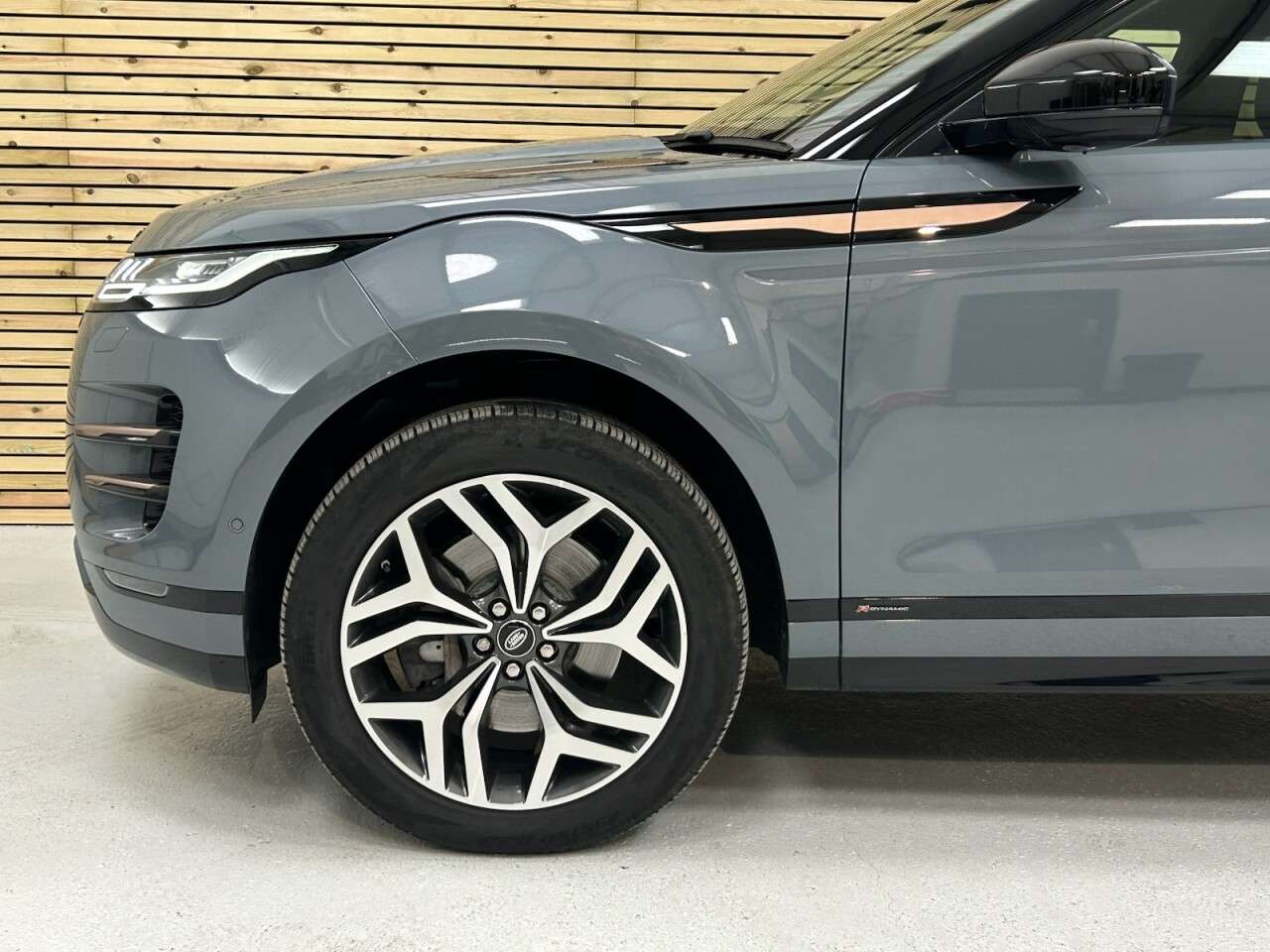 2020 LAND ROVER RANGE ROVER EVOQUE 2020 LAND ROVER RANGE ROVER EVOQUE