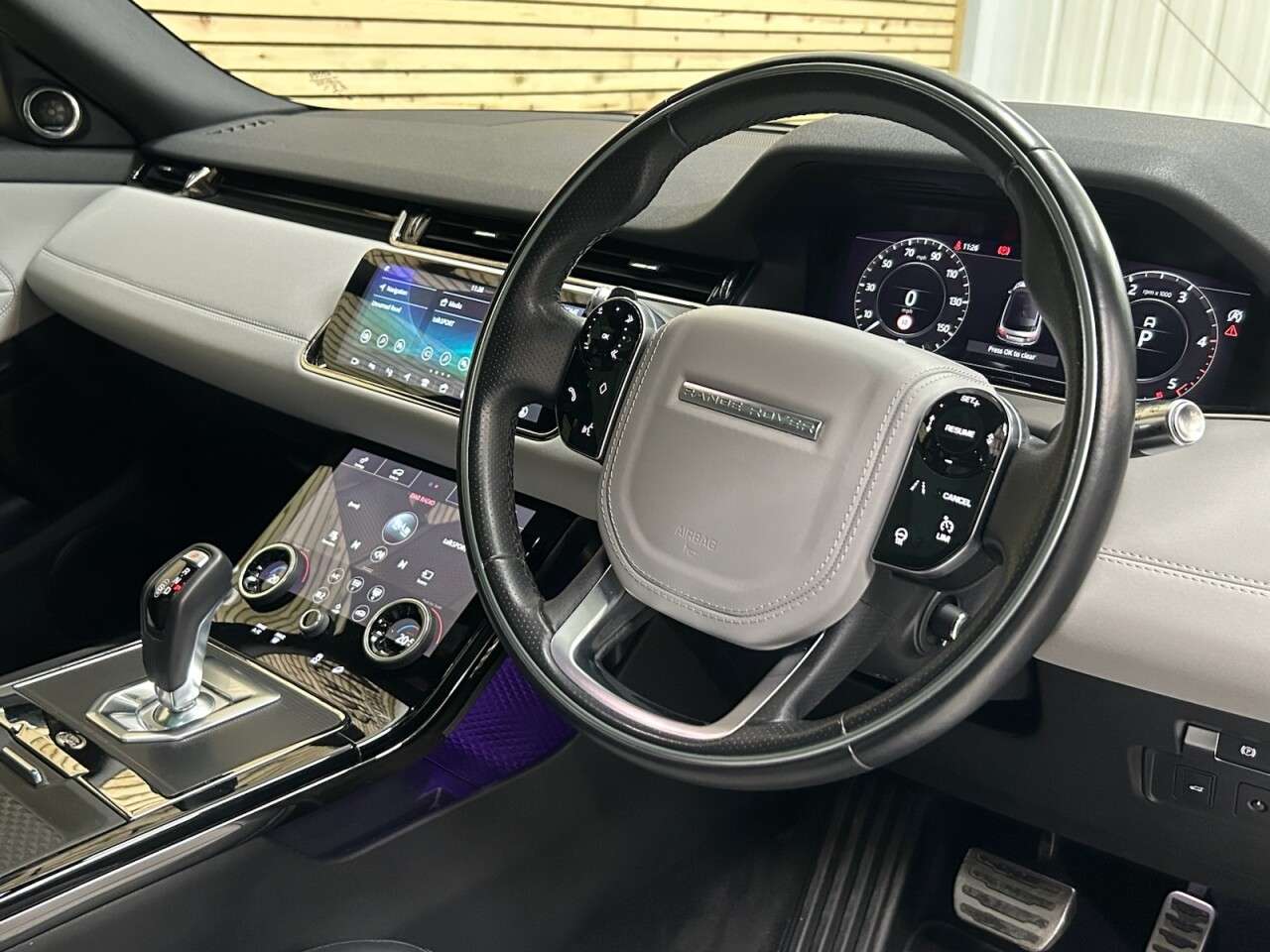 2020 LAND ROVER RANGE ROVER EVOQUE 2020 LAND ROVER RANGE ROVER EVOQUE