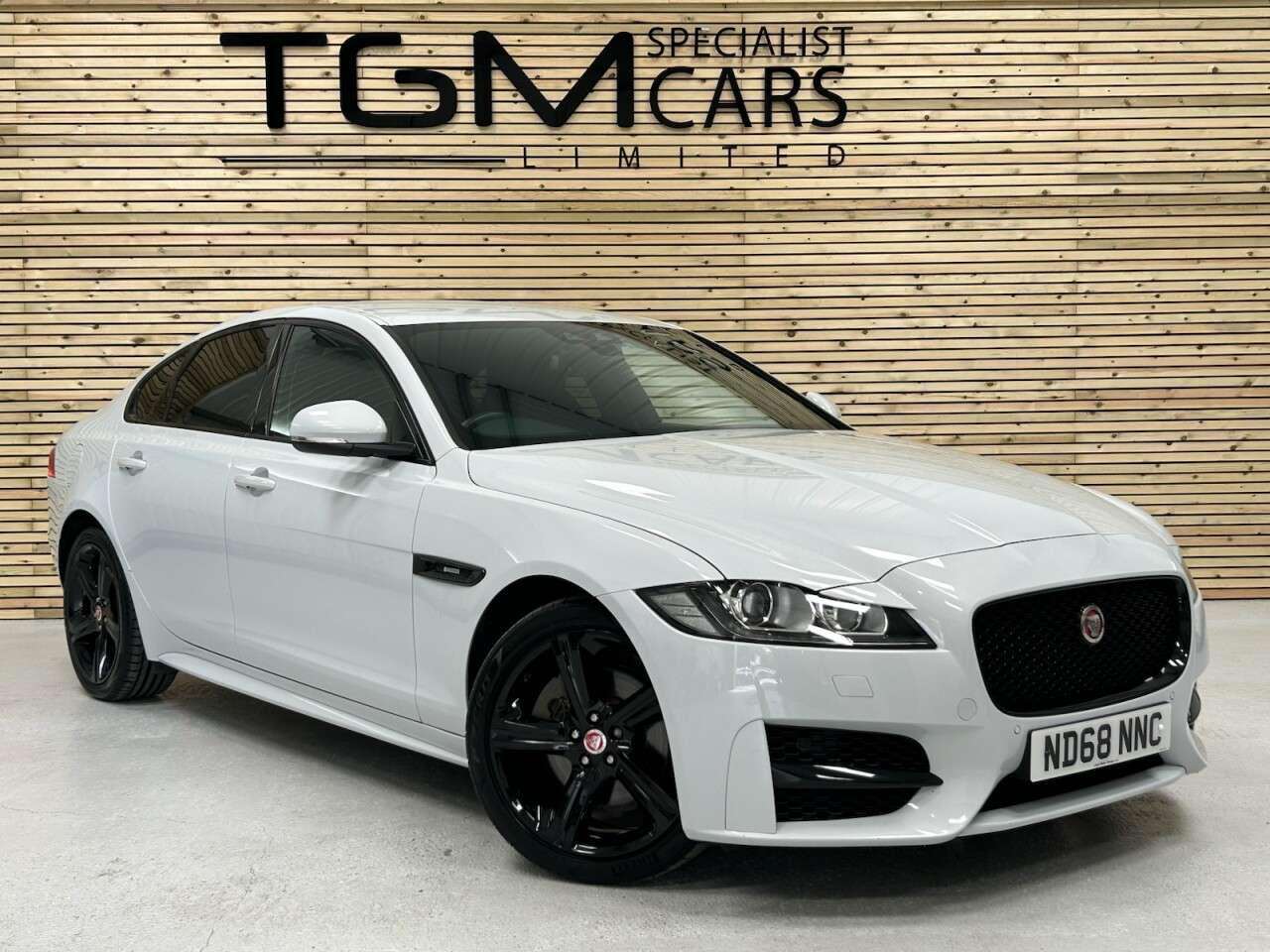 A 2018 JAGUAR XF 2.0d R-Sport Saloon 4dr Diesel Auto Euro 6 (s/s) (180 ps) 3 OWNERS, 2 KEYS, A 2018 JAGUAR XF 2.0d R-Sport Saloon 4dr Diesel Auto Euro 6 (s/s) (180 ps) 3 OWNERS, 2 KEYS,
