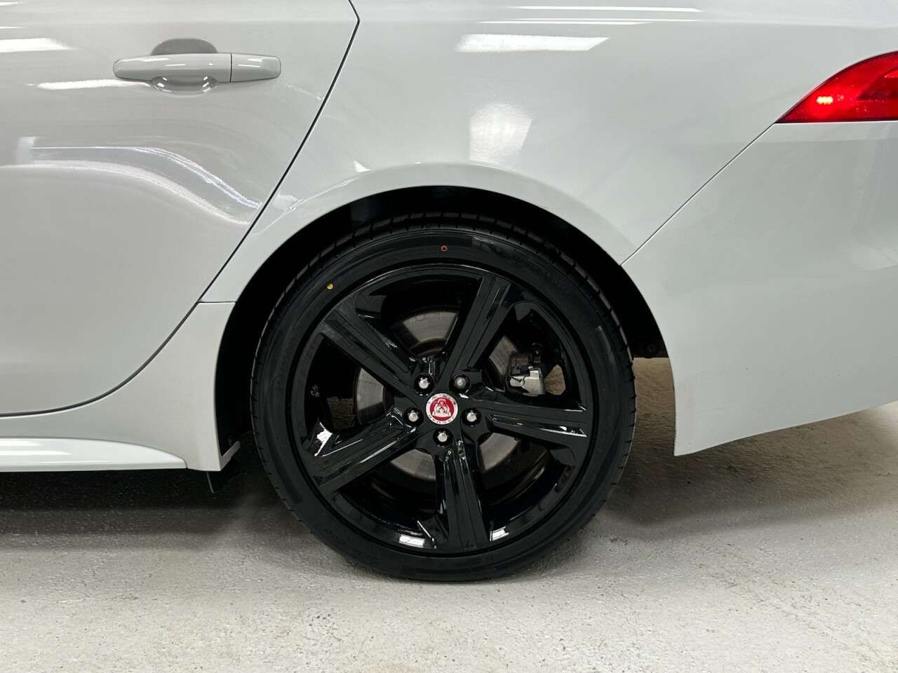 2018 JAGUAR XF 2018 JAGUAR XF