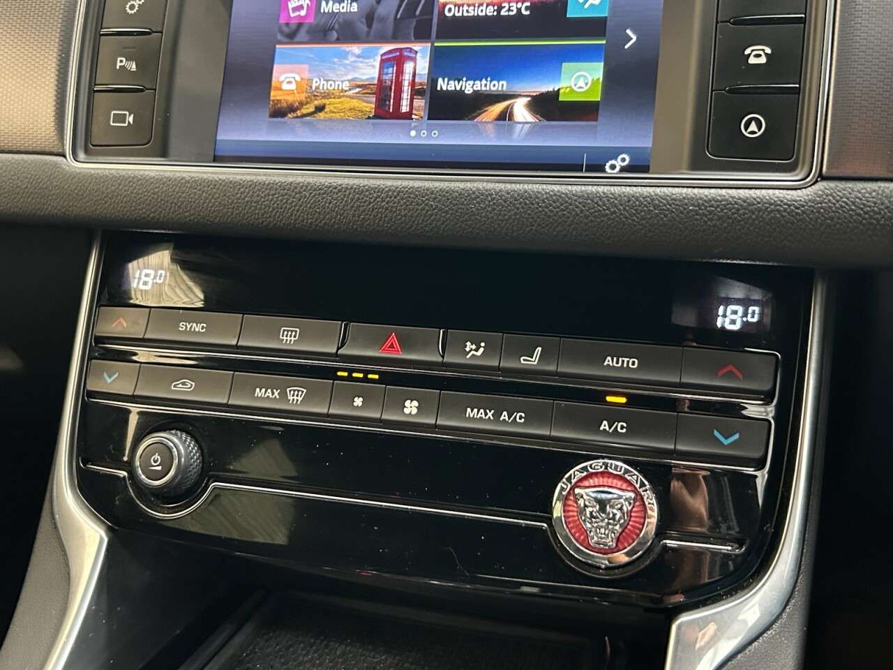 2018 JAGUAR XF 2018 JAGUAR XF