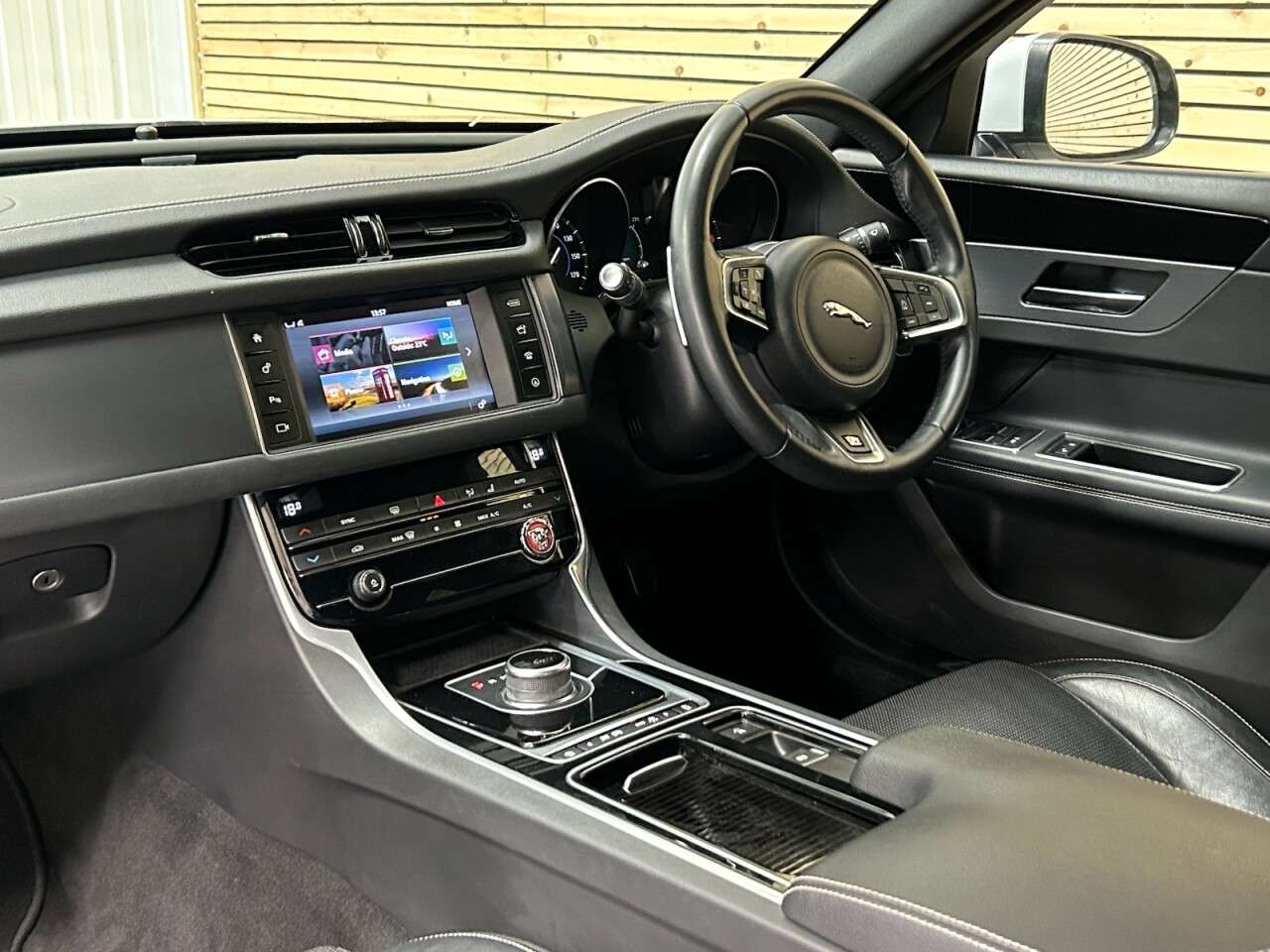 2018 JAGUAR XF 2018 JAGUAR XF