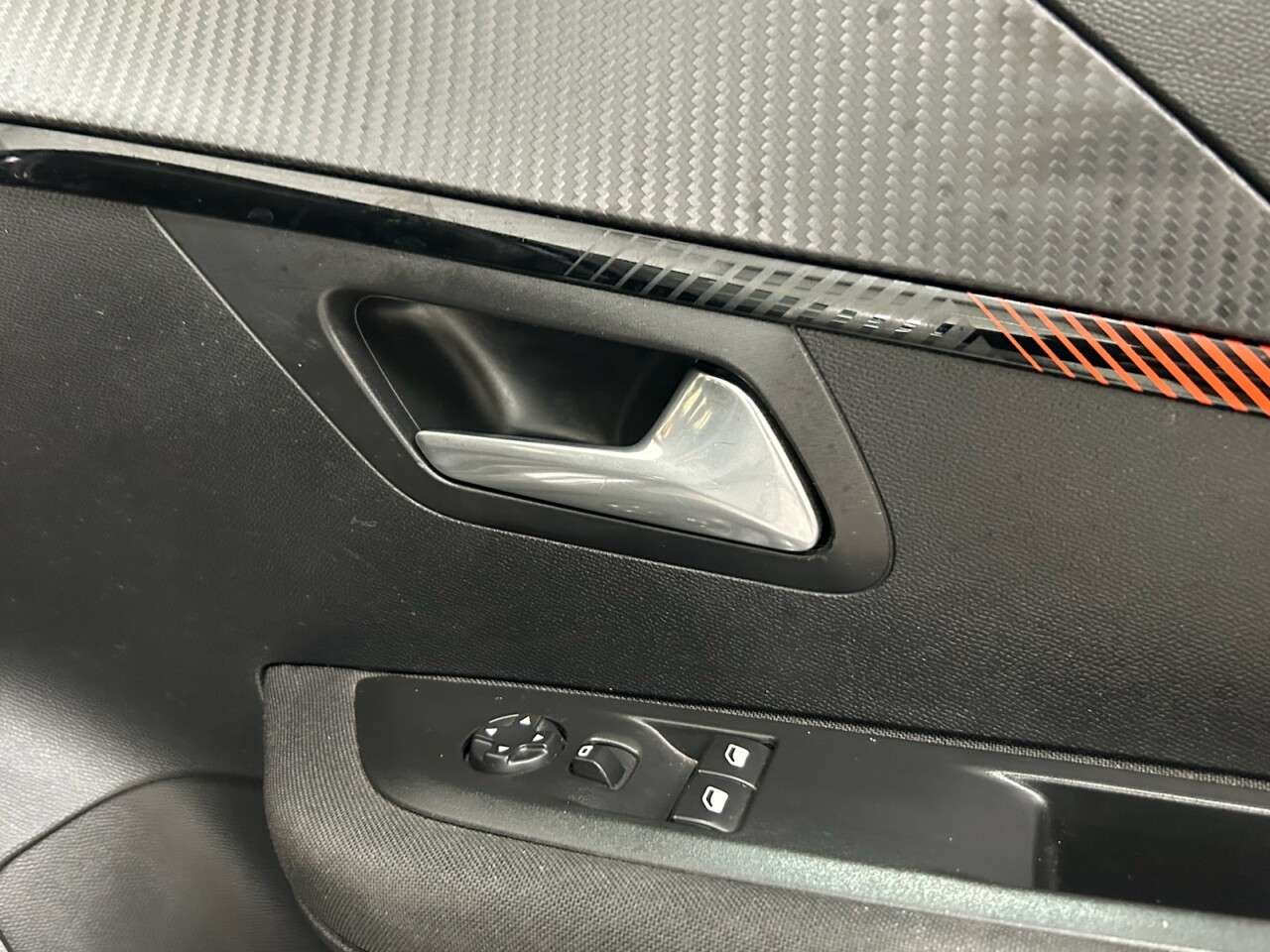 2020 PEUGEOT 208 2020 PEUGEOT 208