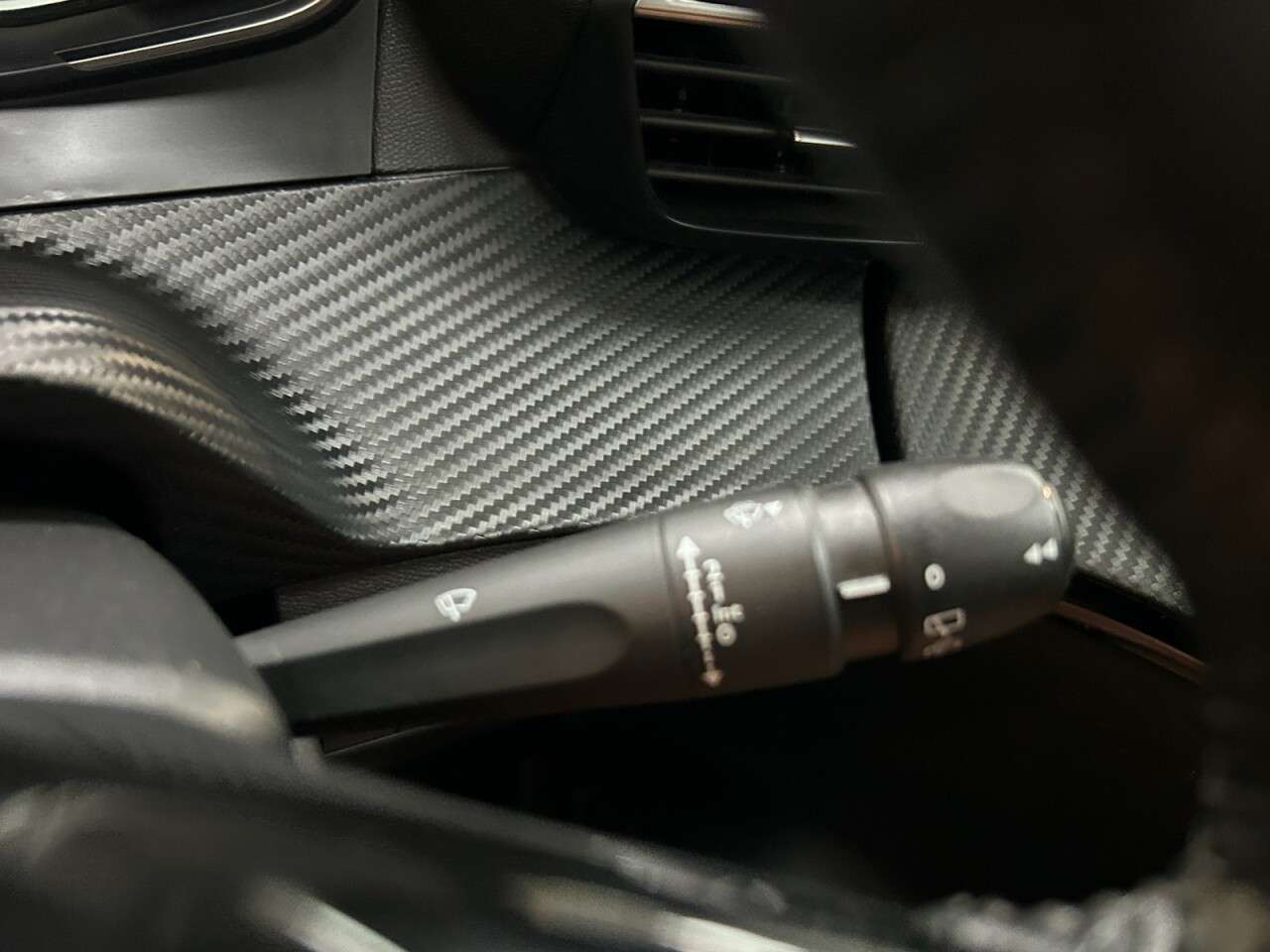 2020 PEUGEOT 208 2020 PEUGEOT 208