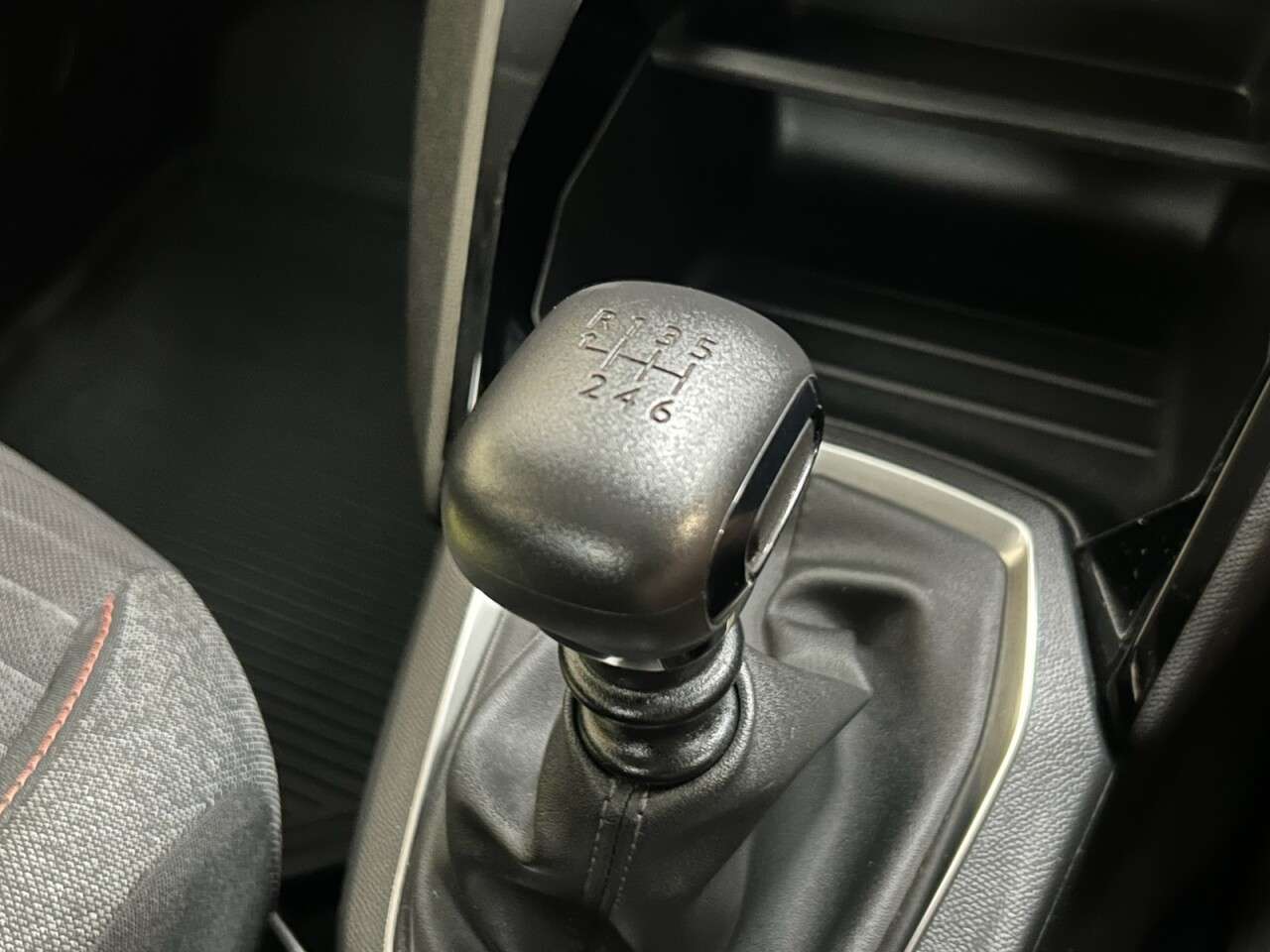 2020 PEUGEOT 208 2020 PEUGEOT 208