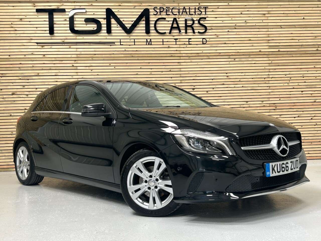 2016 MERCEDES-BENZ A CLASS 2016 MERCEDES-BENZ A CLASS