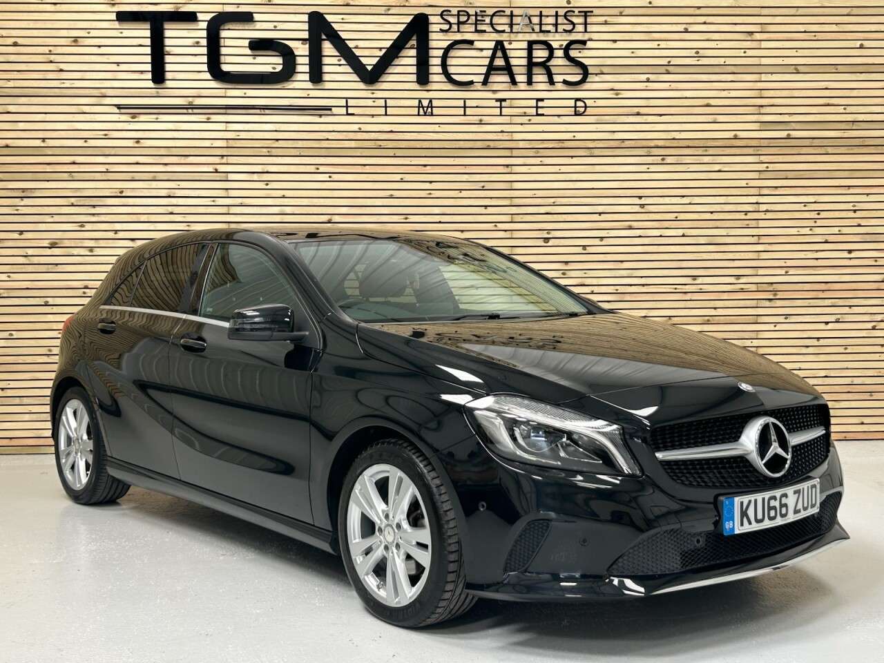 2016 MERCEDES-BENZ A CLASS 2016 MERCEDES-BENZ A CLASS