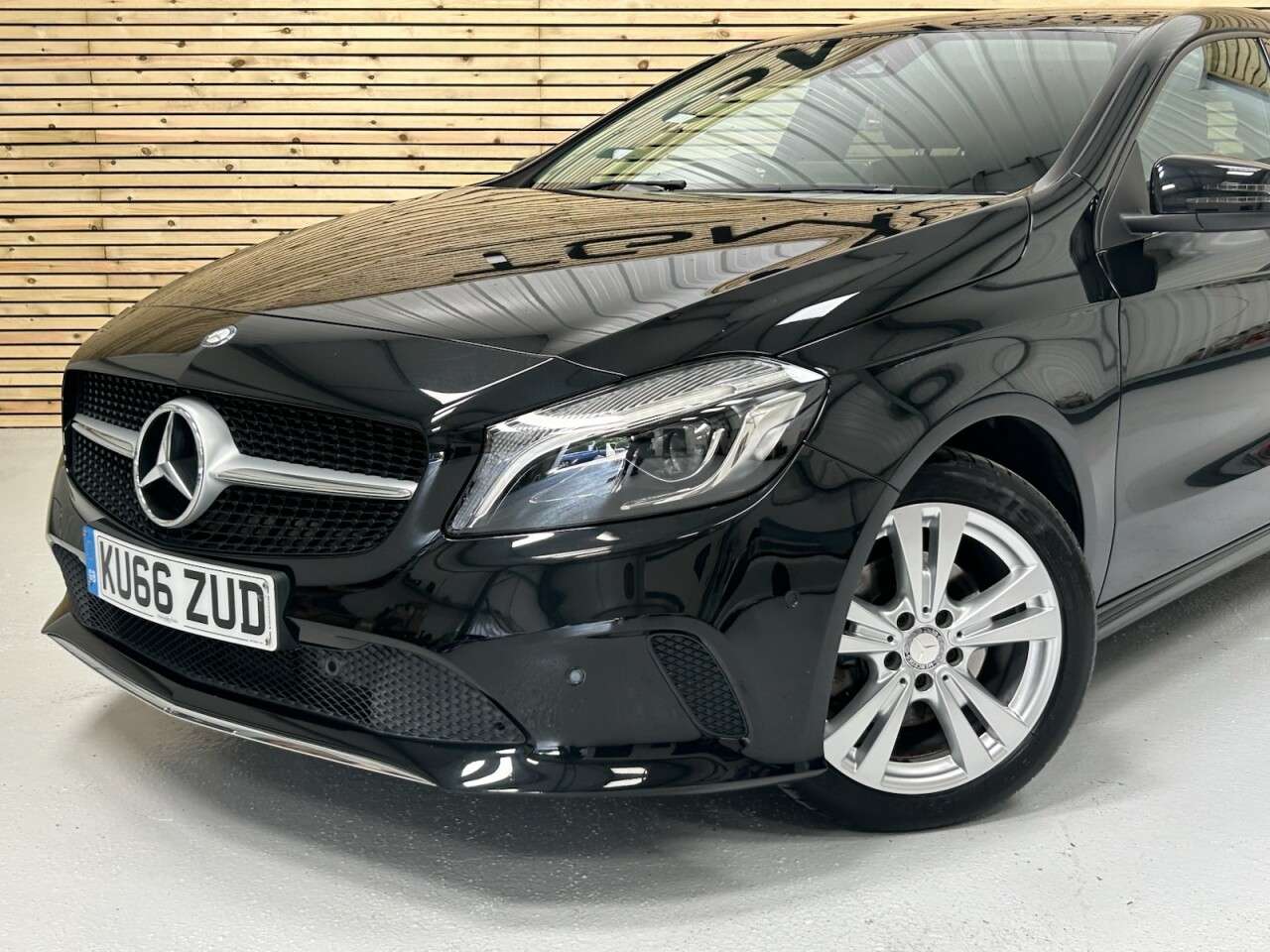 2016 MERCEDES-BENZ A CLASS 2016 MERCEDES-BENZ A CLASS