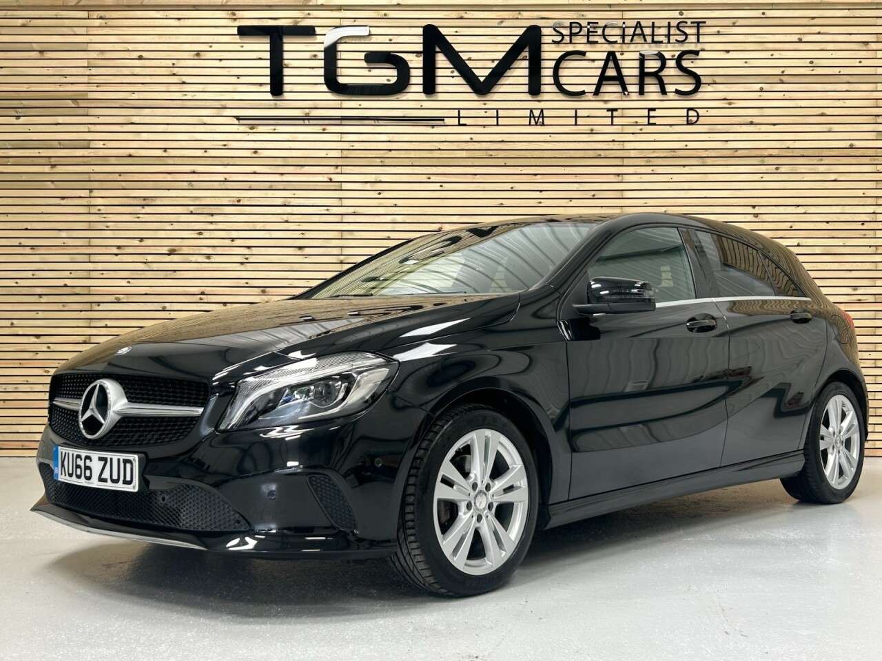 2016 MERCEDES-BENZ A CLASS 2016 MERCEDES-BENZ A CLASS