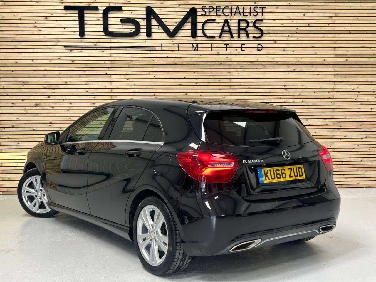 2016 MERCEDES-BENZ A CLASS 2016 MERCEDES-BENZ A CLASS
