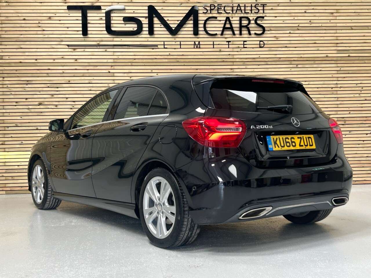 2016 MERCEDES-BENZ A CLASS 2016 MERCEDES-BENZ A CLASS