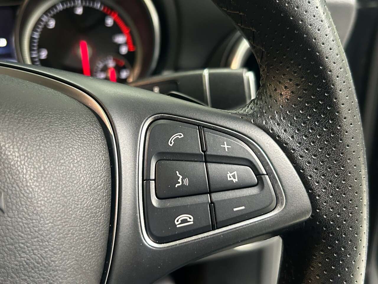 2016 MERCEDES-BENZ A CLASS 2016 MERCEDES-BENZ A CLASS
