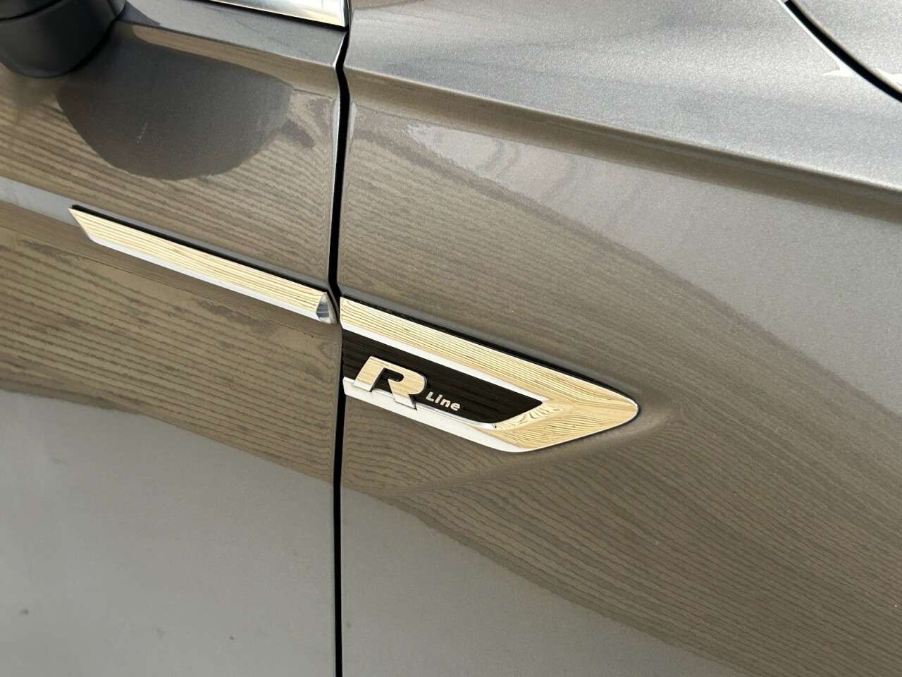 2019 VOLKSWAGEN TIGUAN 2019 VOLKSWAGEN TIGUAN