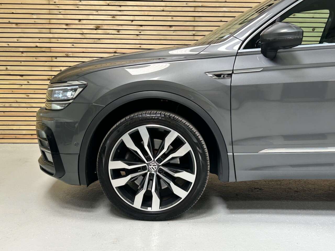 2019 VOLKSWAGEN TIGUAN 2019 VOLKSWAGEN TIGUAN