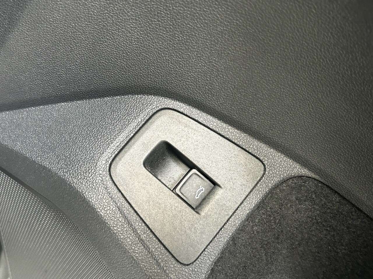 2019 VOLKSWAGEN TIGUAN 2019 VOLKSWAGEN TIGUAN