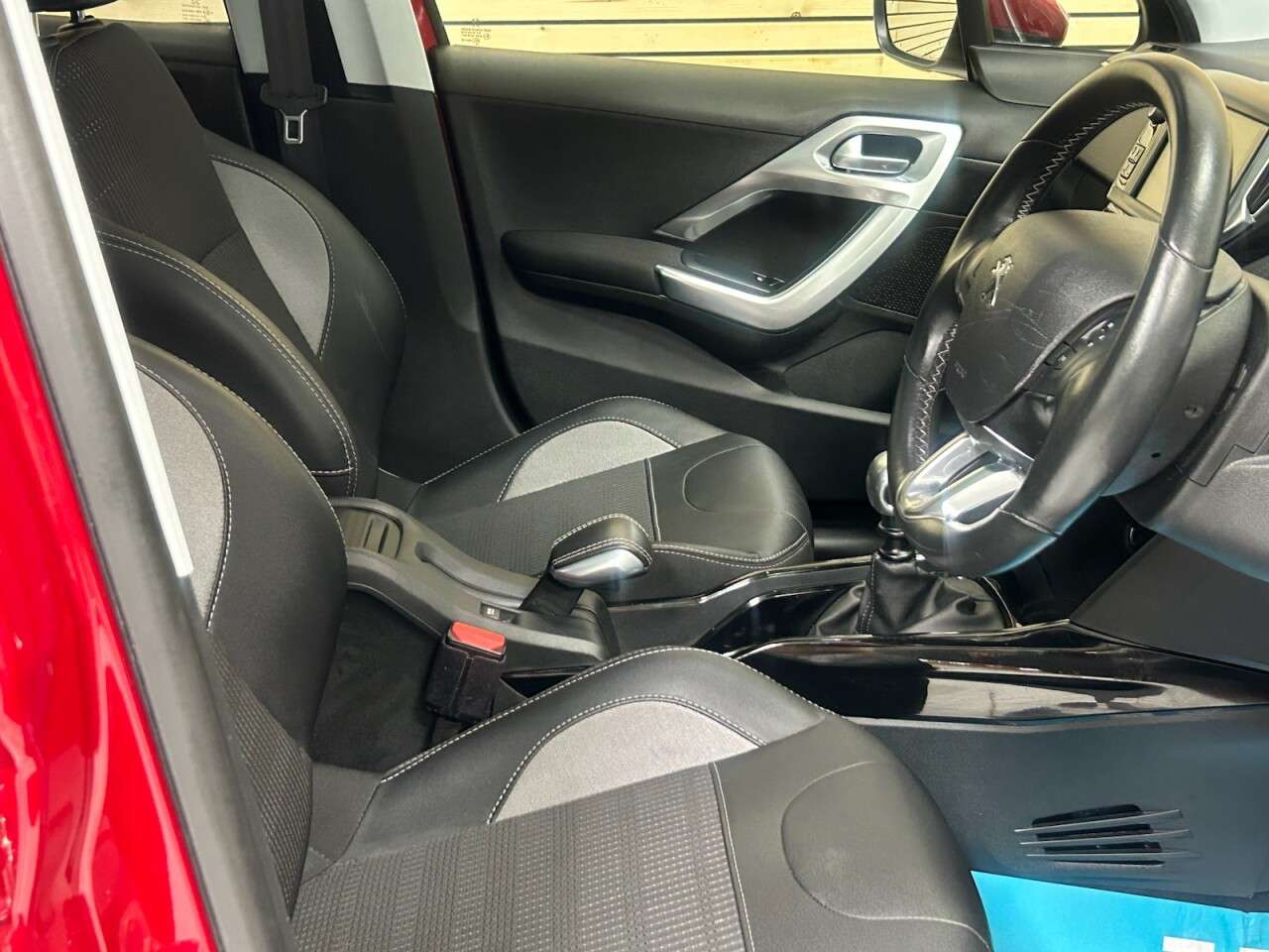 2019 PEUGEOT 2008 2019 PEUGEOT 2008