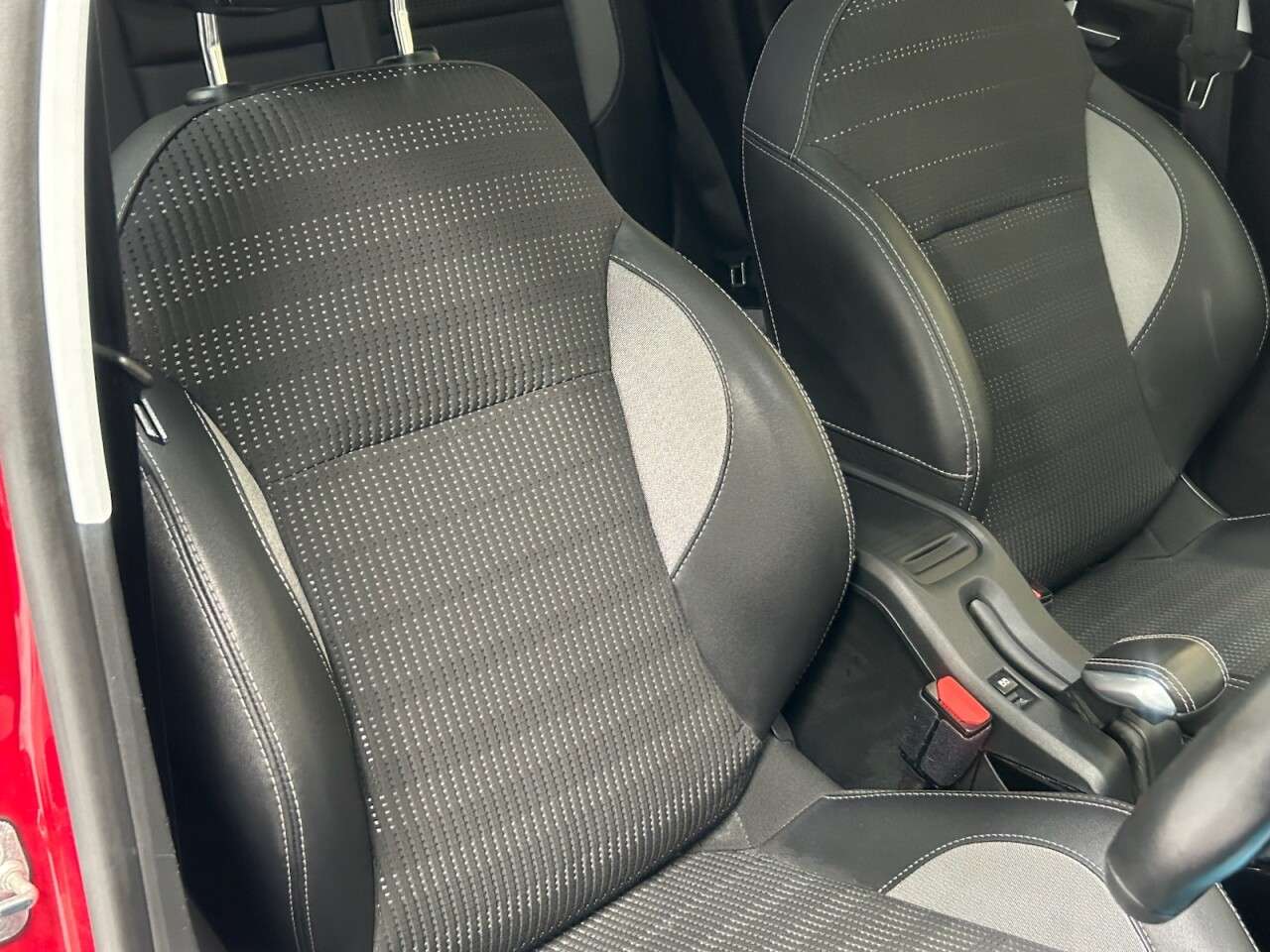 2019 PEUGEOT 2008 2019 PEUGEOT 2008
