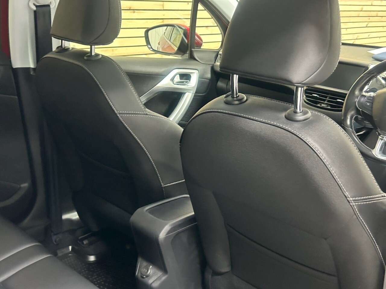 2019 PEUGEOT 2008 2019 PEUGEOT 2008