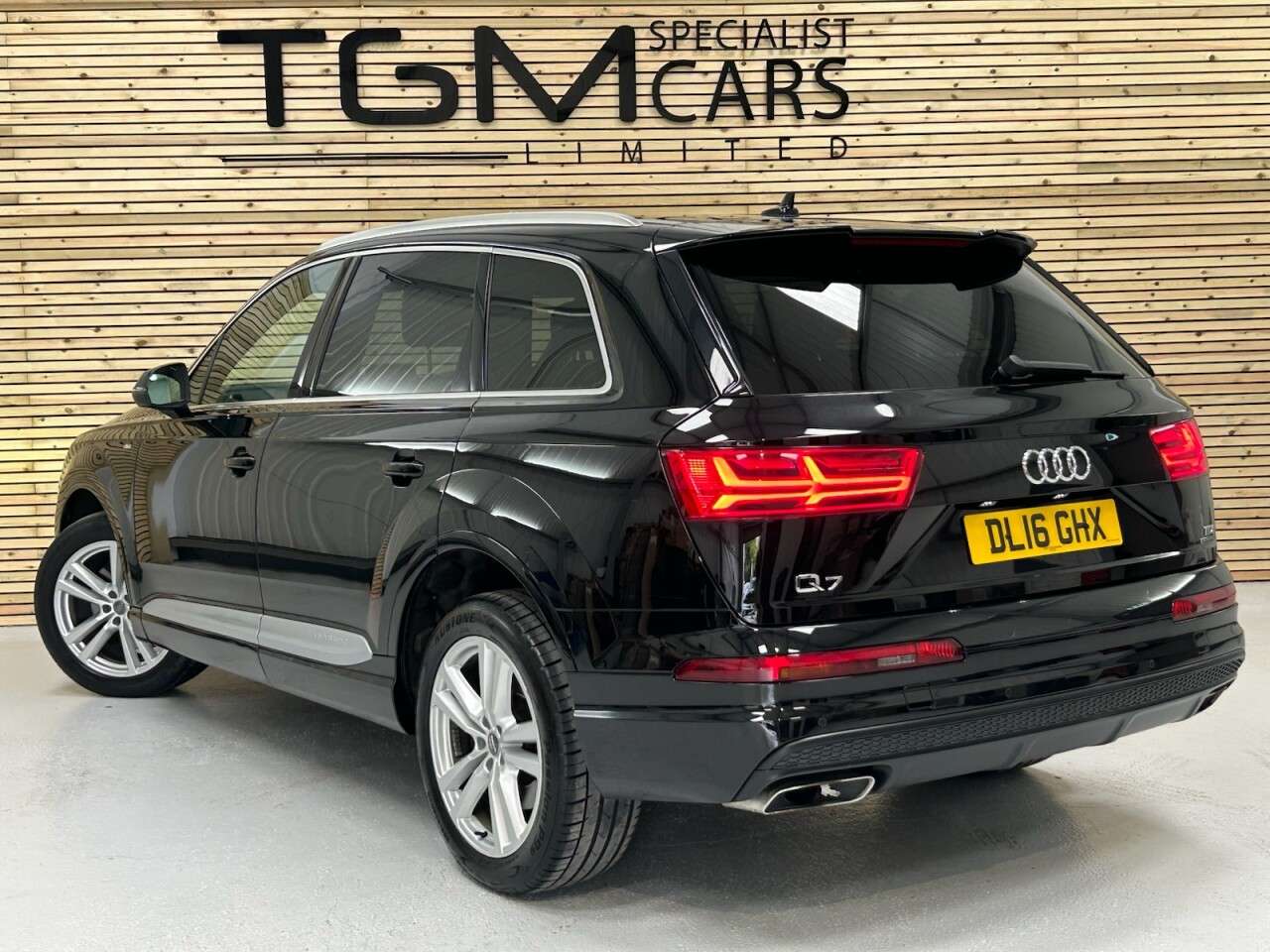 A 2016 AUDI Q7 3.0 TDI V6 S line SUV 5dr Diesel Tiptronic quattro Euro 6 (s/s) (218 ps) 3 A 2016 AUDI Q7 3.0 TDI V6 S line SUV 5dr Diesel Tiptronic quattro Euro 6 (s/s) (218 ps) 3