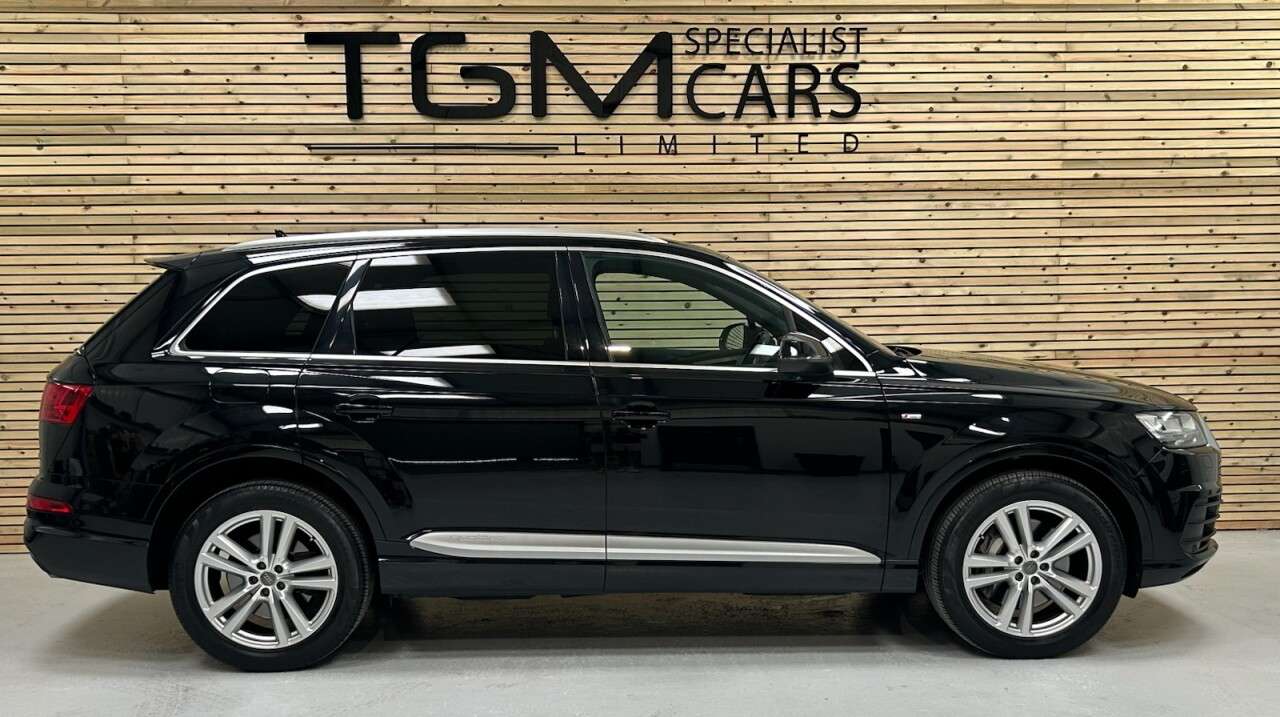 2016 AUDI Q7 2016 AUDI Q7