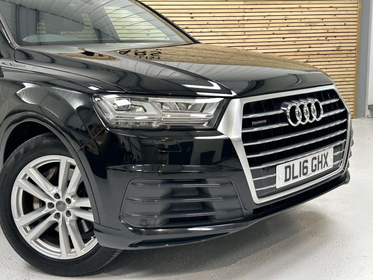 2016 AUDI Q7 2016 AUDI Q7