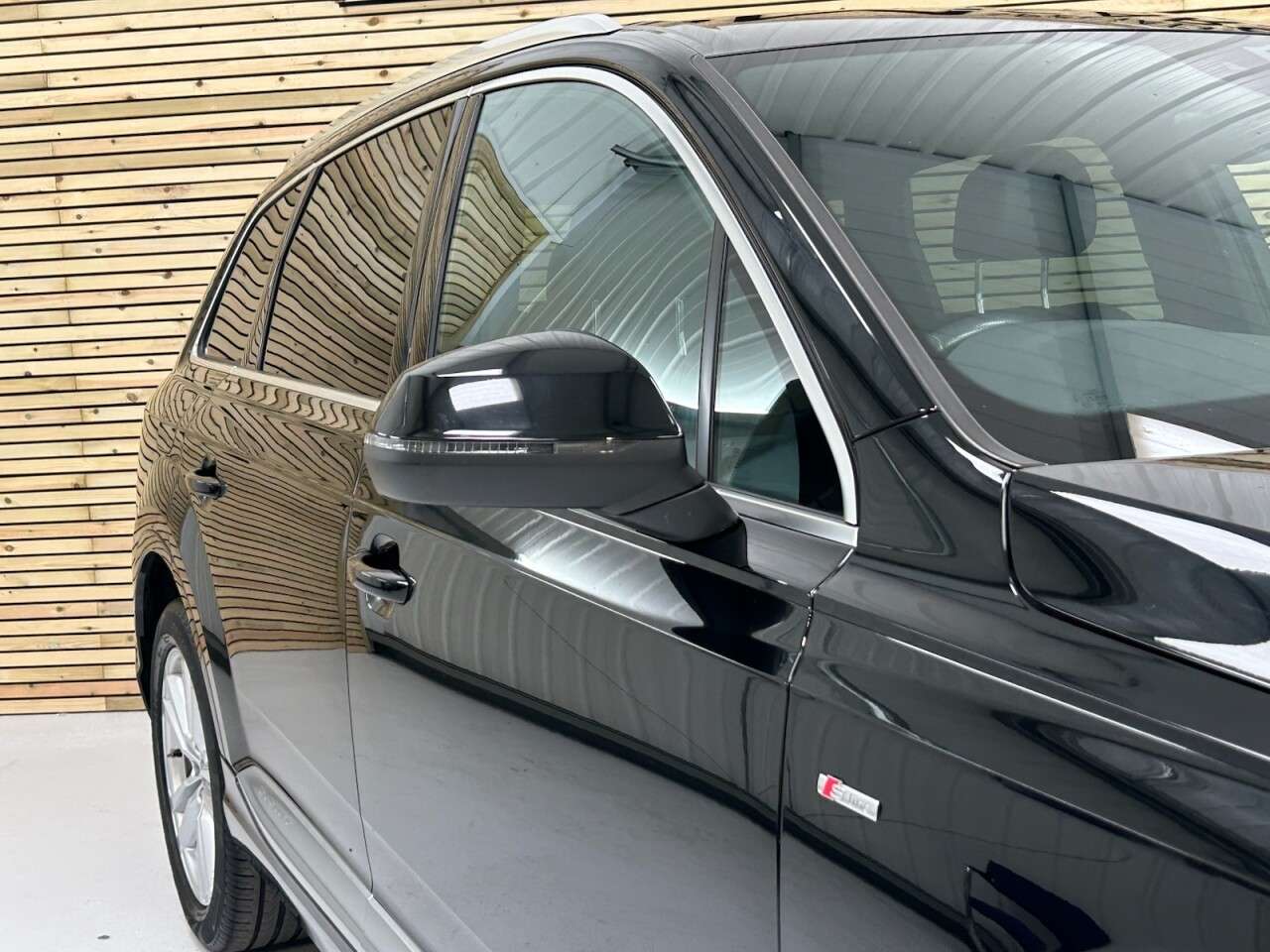 2016 AUDI Q7 2016 AUDI Q7
