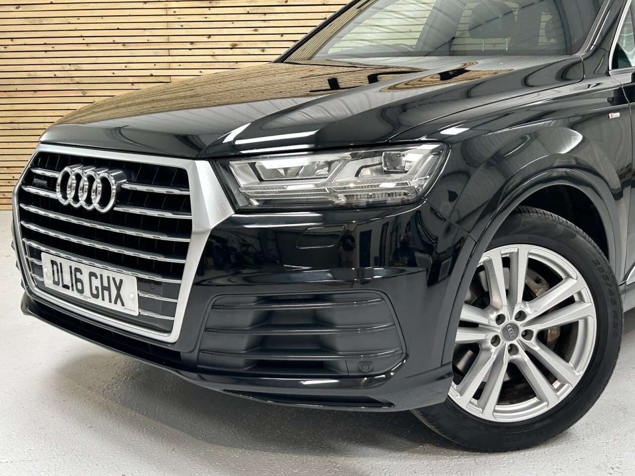 2016 AUDI Q7 2016 AUDI Q7