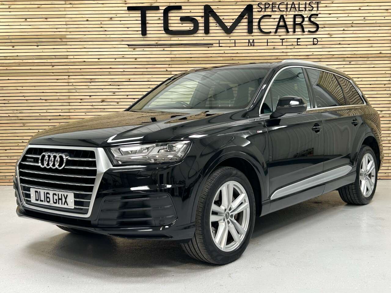 2016 AUDI Q7 2016 AUDI Q7
