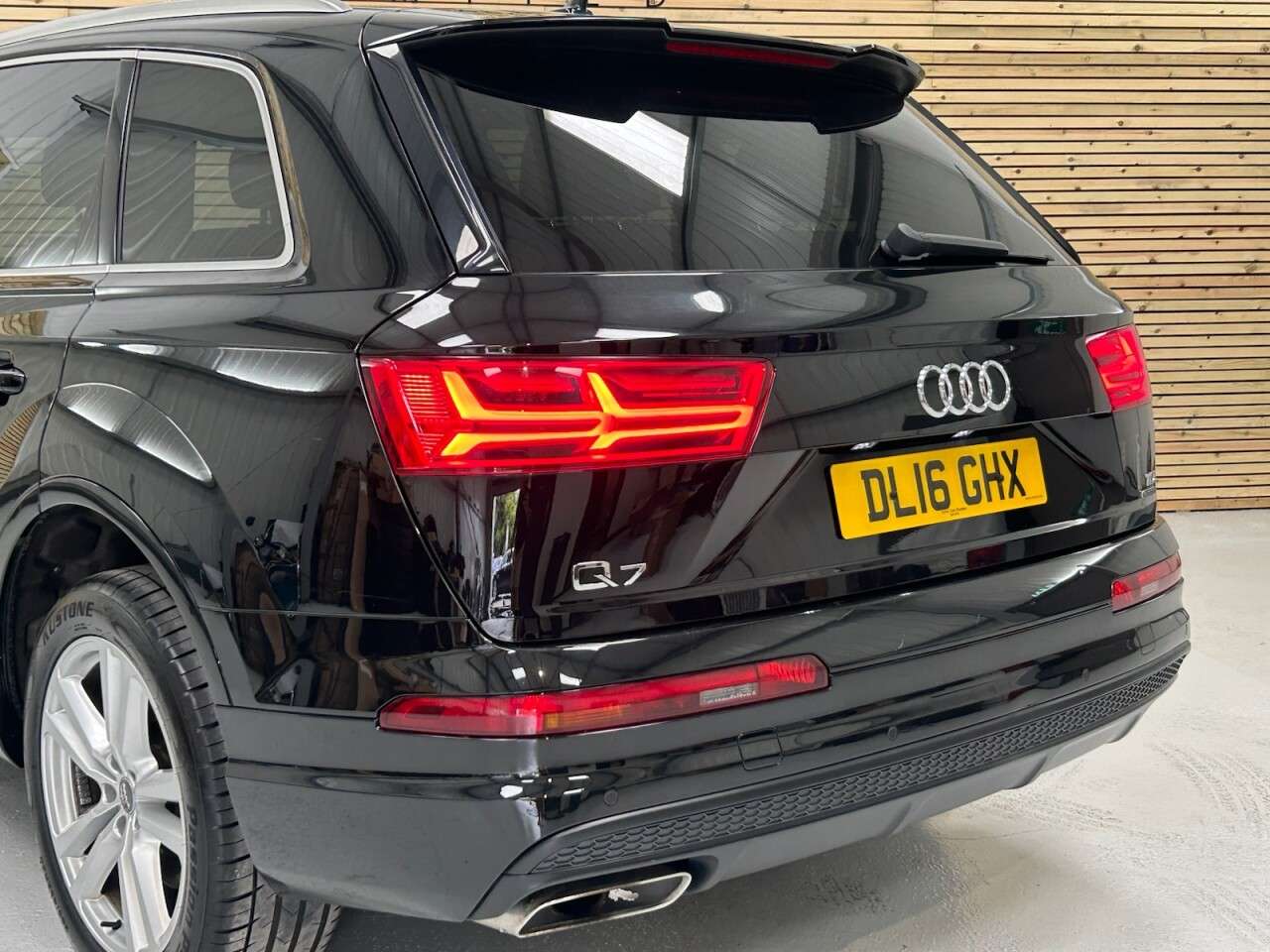2016 AUDI Q7 2016 AUDI Q7