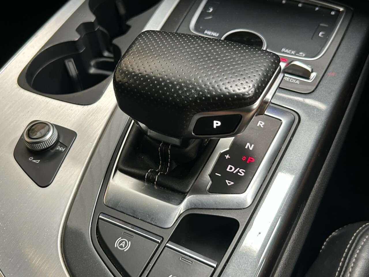 2016 AUDI Q7 2016 AUDI Q7