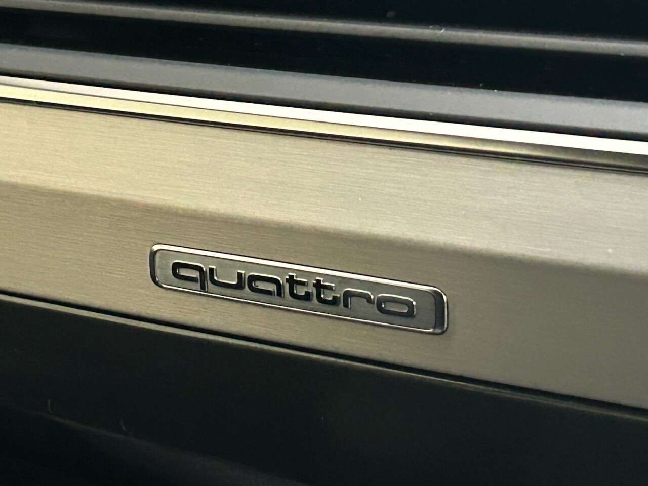 2016 AUDI Q7 2016 AUDI Q7