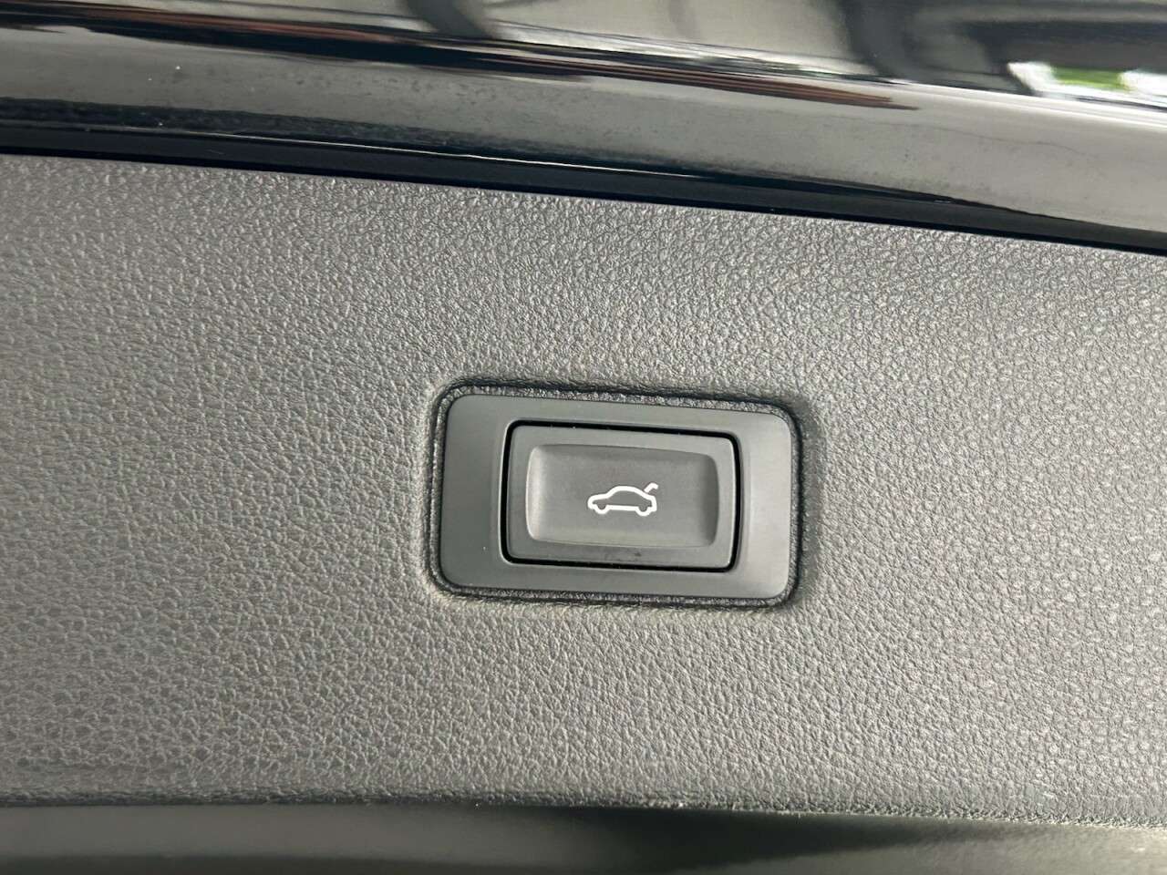 2016 AUDI Q7 2016 AUDI Q7