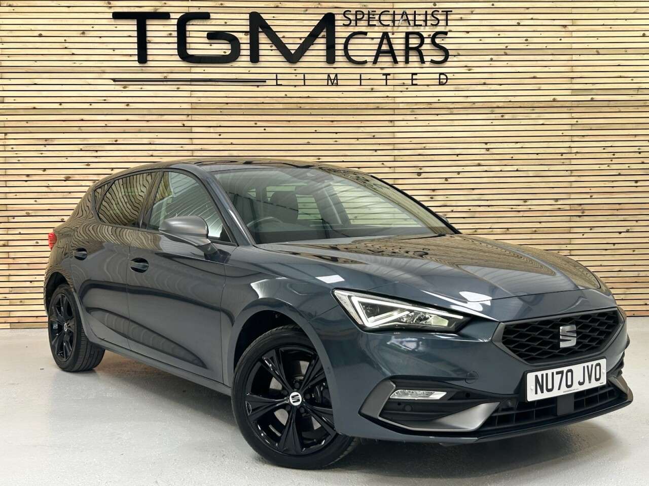 A 2020 SEAT LEON 1.4 eHybrid 12.8kWh FR Hatchback 5dr Petrol Plug-in Hybrid DSG Euro 6 (s/s) A 2020 SEAT LEON 1.4 eHybrid 12.8kWh FR Hatchback 5dr Petrol Plug-in Hybrid DSG Euro 6 (s/s)
