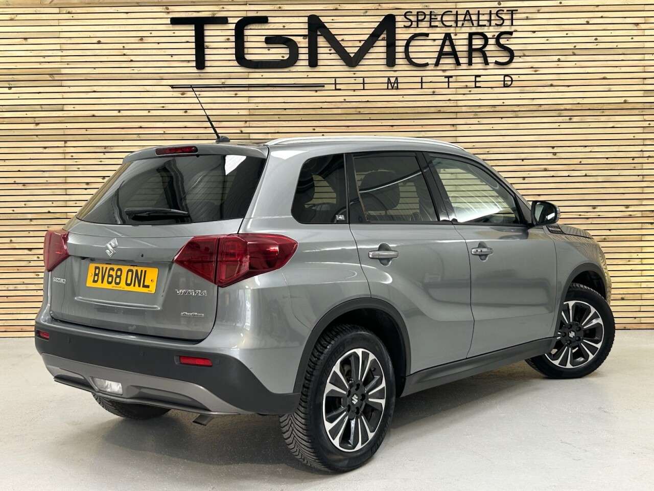 A 2018 SUZUKI VITARA 1.4 Boosterjet SZ5 SUV 5dr Petrol Manual ALLGRIP Euro 6 (s/s) (140 ps) A 2018 SUZUKI VITARA 1.4 Boosterjet SZ5 SUV 5dr Petrol Manual ALLGRIP Euro 6 (s/s) (140 ps)