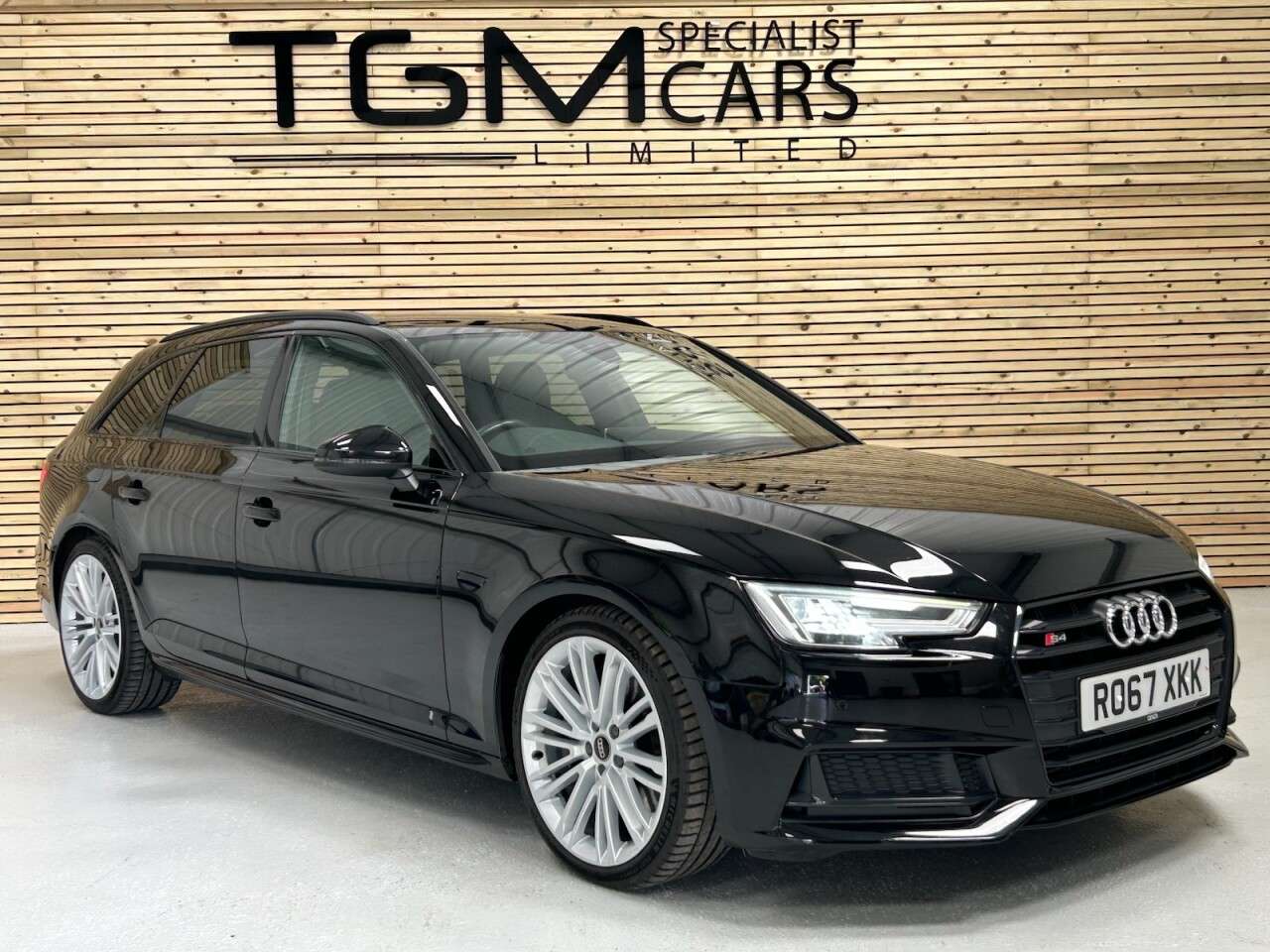 2017 AUDI S4 AVANT 2017 AUDI S4 AVANT
