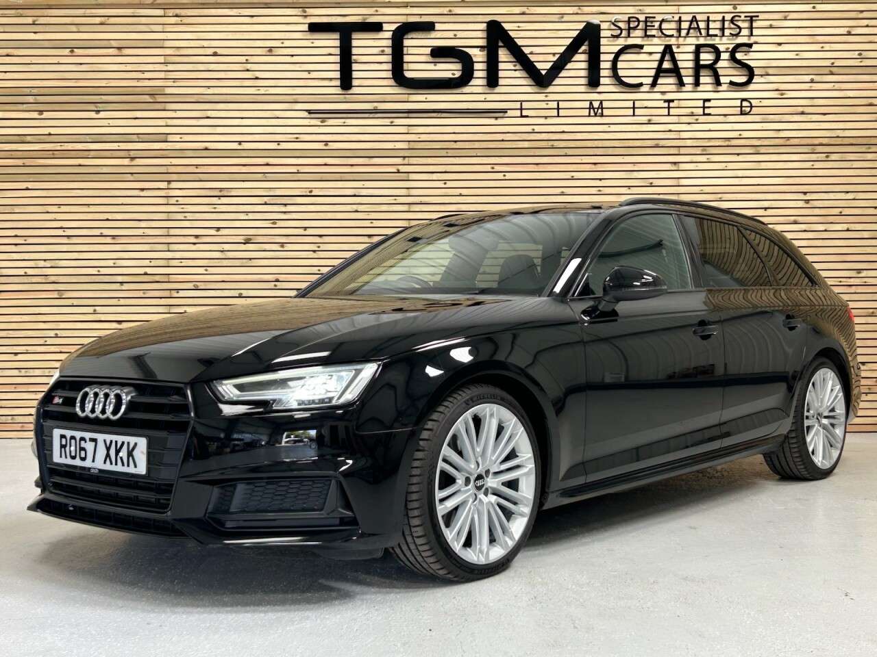 2017 AUDI S4 AVANT 2017 AUDI S4 AVANT