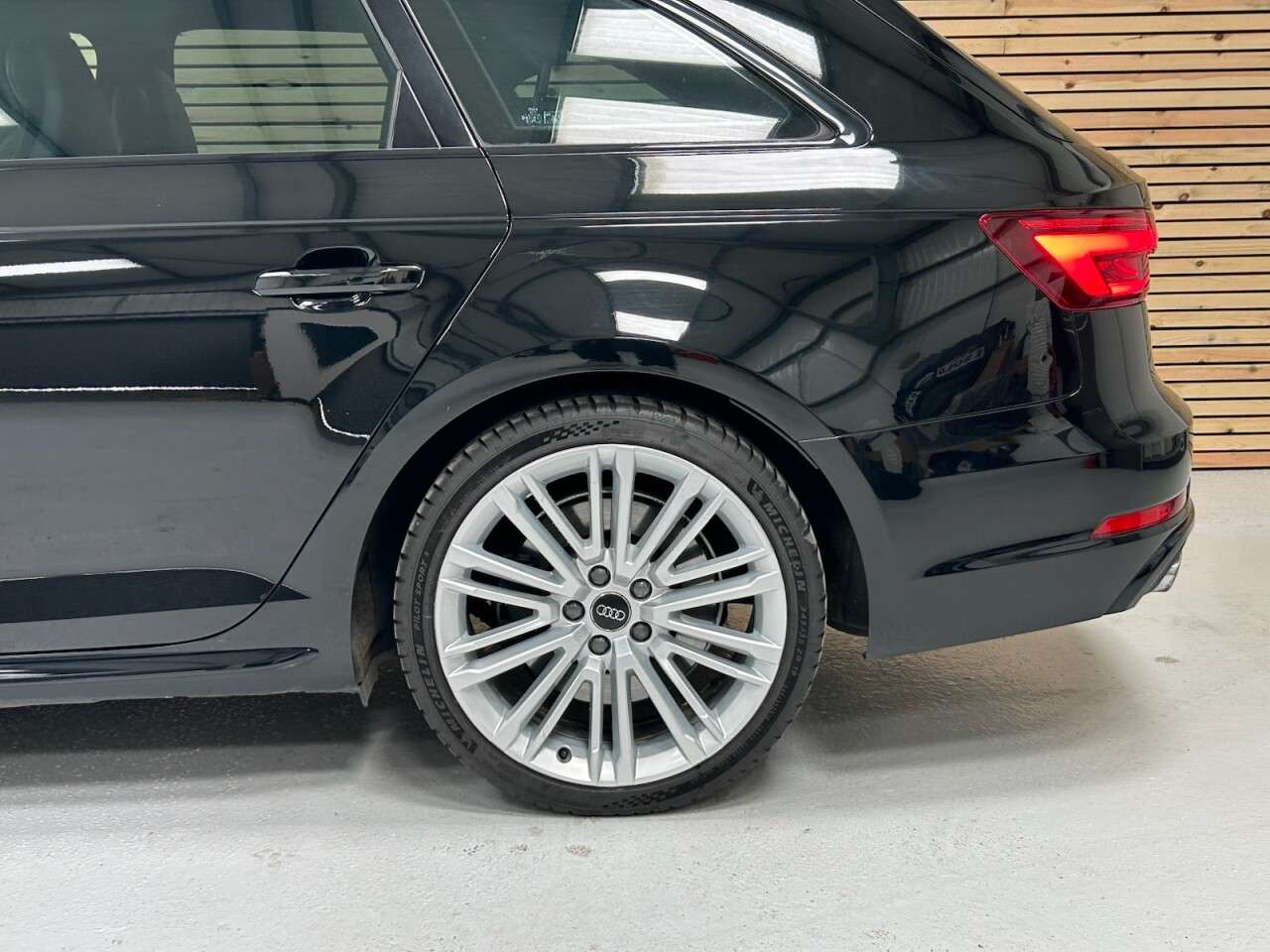 2017 AUDI S4 AVANT 2017 AUDI S4 AVANT