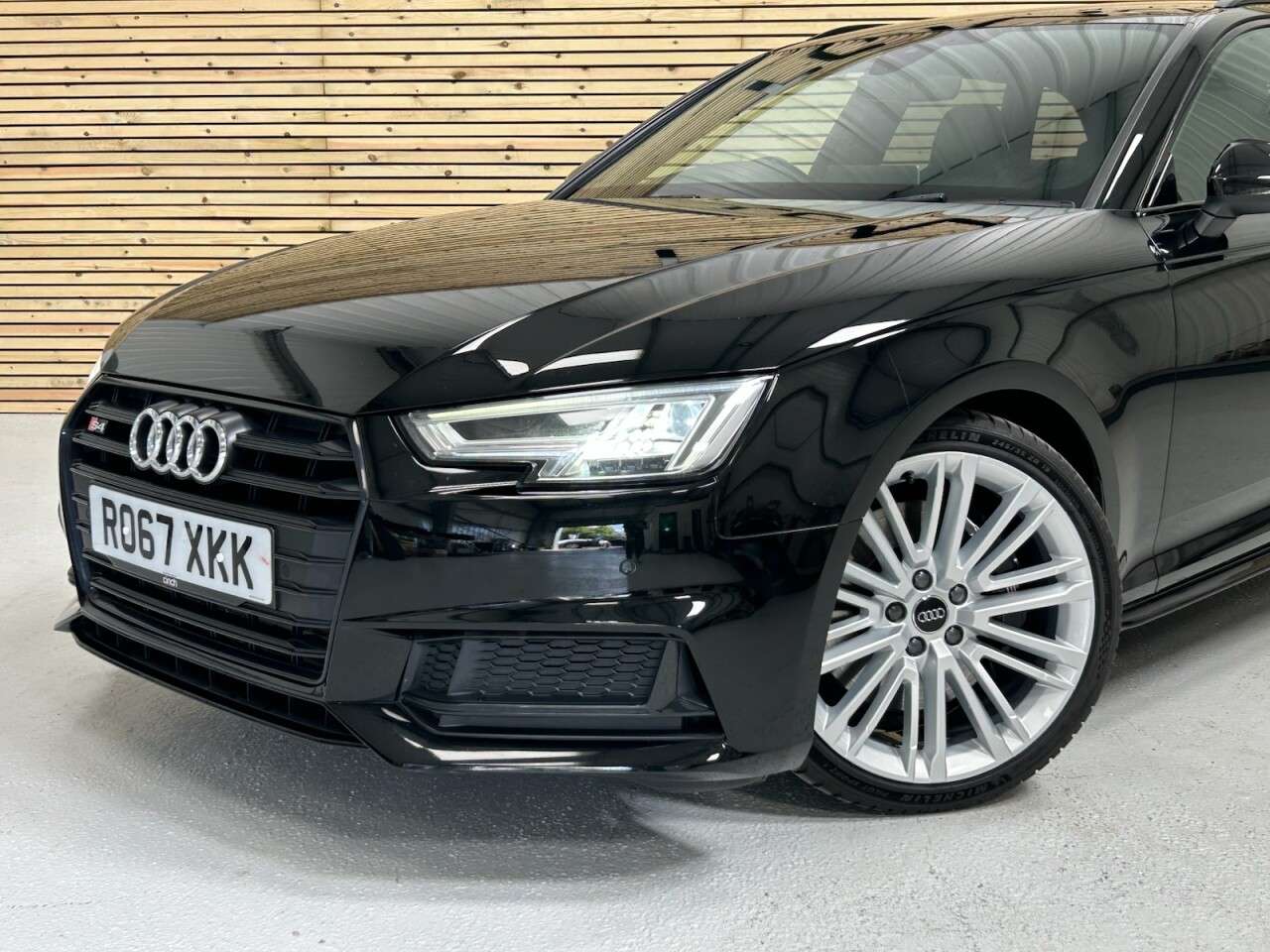 2017 AUDI S4 AVANT 2017 AUDI S4 AVANT