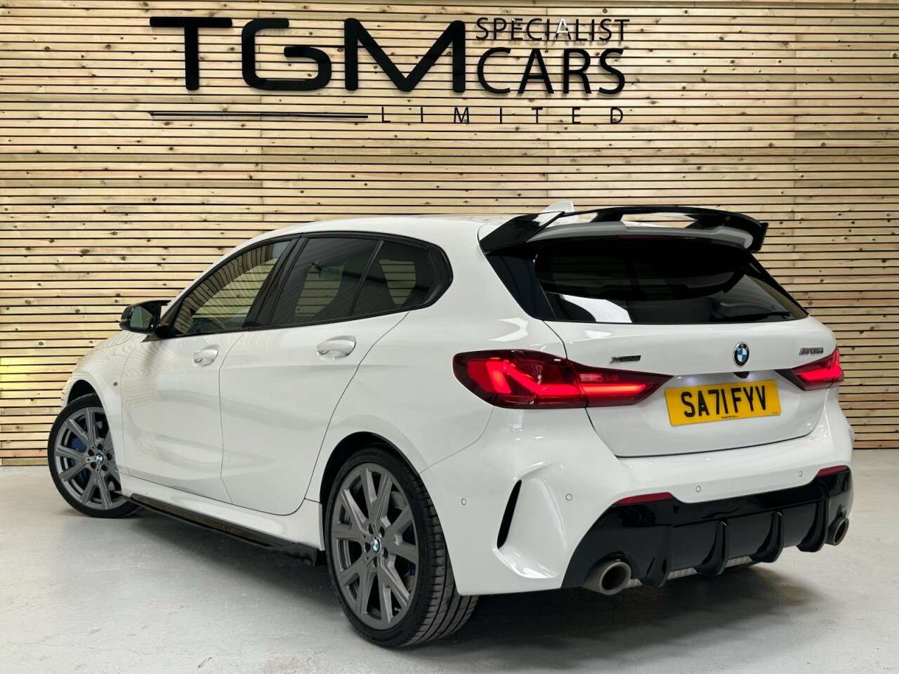 A 2021 BMW 1 SERIES 2.0 M135i Hatchback 5dr Petrol Auto xDrive Euro 6 (s/s) (306 ps) A 2021 BMW 1 SERIES 2.0 M135i Hatchback 5dr Petrol Auto xDrive Euro 6 (s/s) (306 ps)