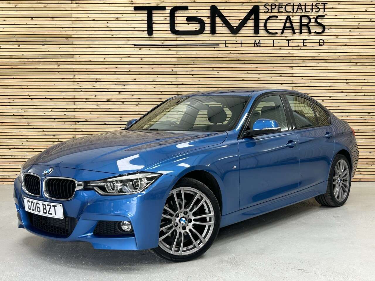 A 2016 BMW 3 SERIES 2.0 320d M Sport Saloon 4dr Diesel Auto xDrive Euro 6 (s/s) (190 ps) SUPERB A 2016 BMW 3 SERIES 2.0 320d M Sport Saloon 4dr Diesel Auto xDrive Euro 6 (s/s) (190 ps) SUPERB