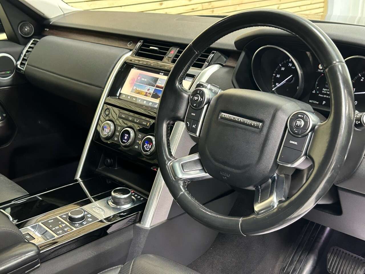 2017 LAND ROVER DISCOVERY 2017 LAND ROVER DISCOVERY