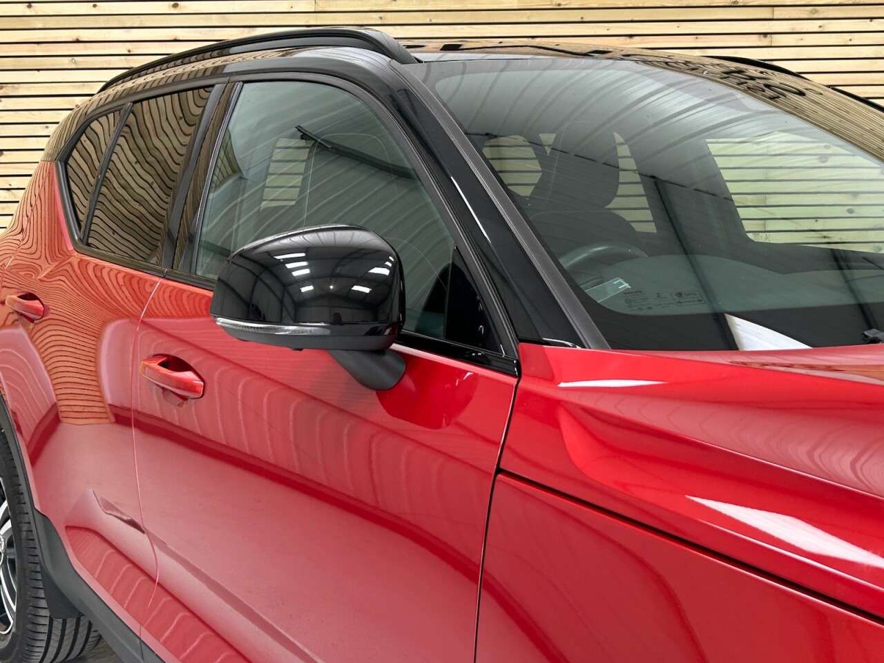 2019 VOLVO XC40 2019 VOLVO XC40