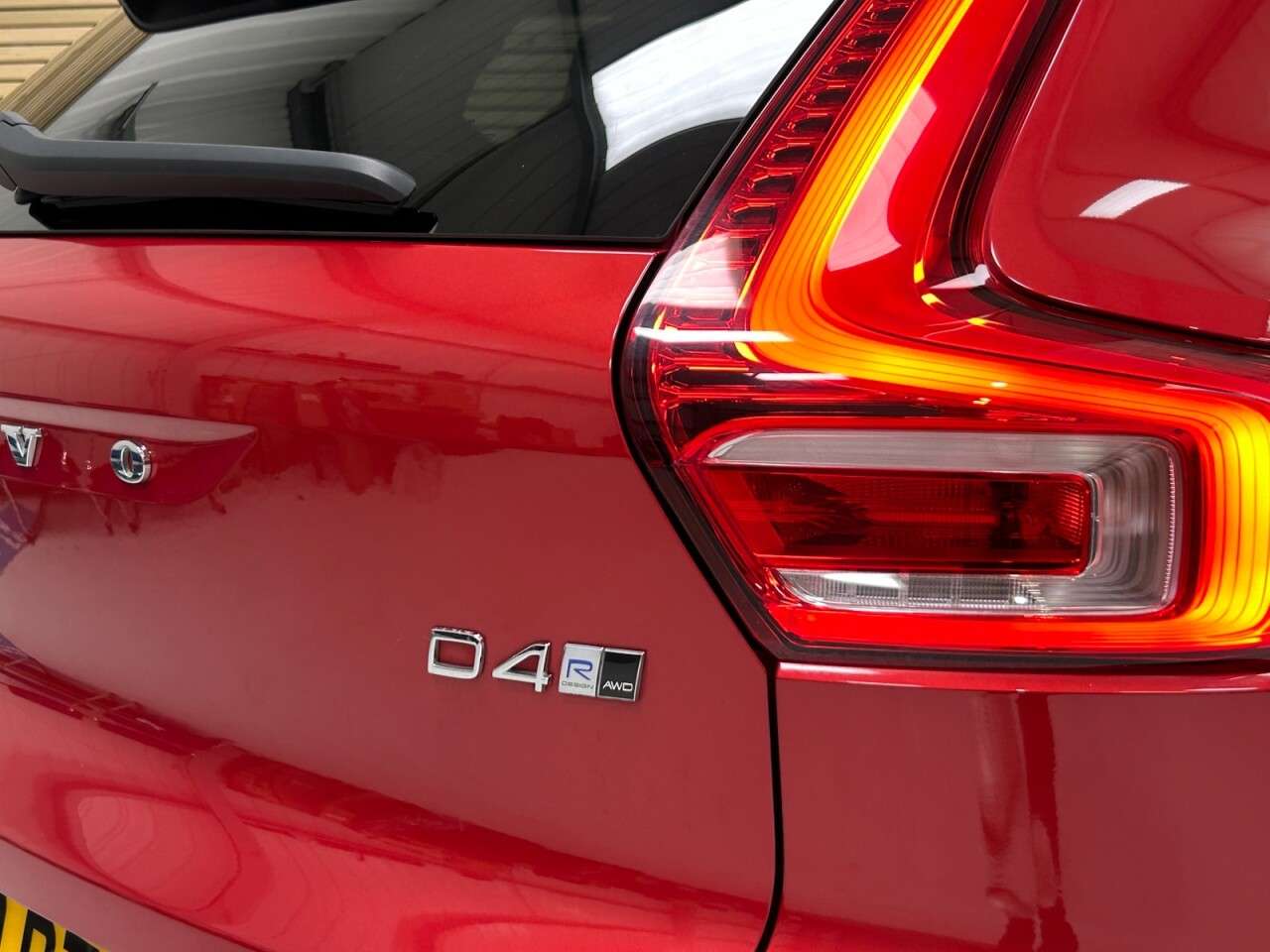2019 VOLVO XC40 2019 VOLVO XC40