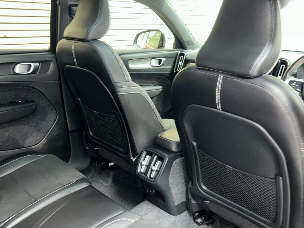 2019 VOLVO XC40 2019 VOLVO XC40
