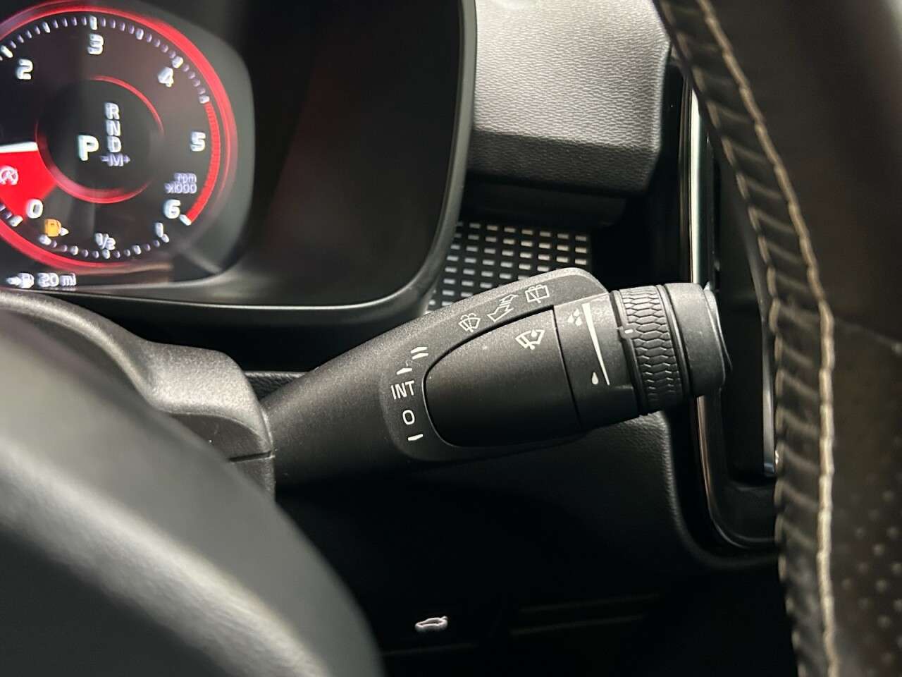 2019 VOLVO XC40 2019 VOLVO XC40